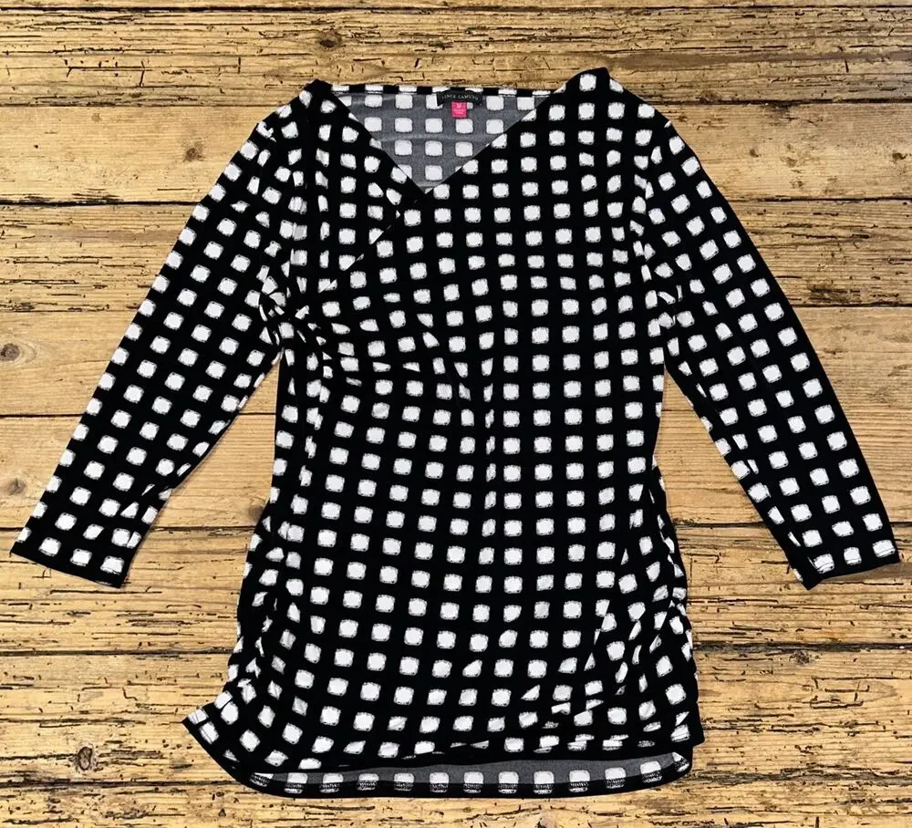 Vince Camuto Women’s Size M Black/ White Faux Wrap 3/4 Sleeve Top NWOT